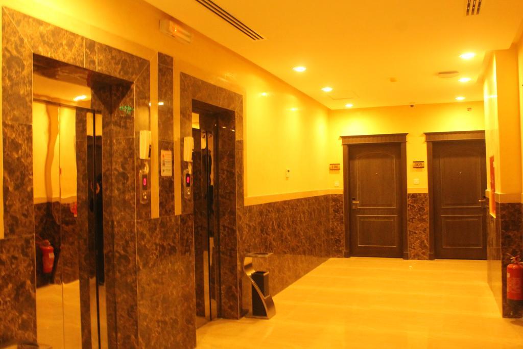 Talia Furnished Apartmentsリヤード 部屋 写真
